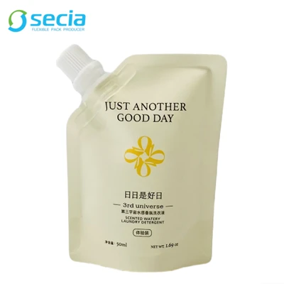 Terceiro universo personalizável Fragrância Watery Fragrance Laundry Detergente Spout Bag